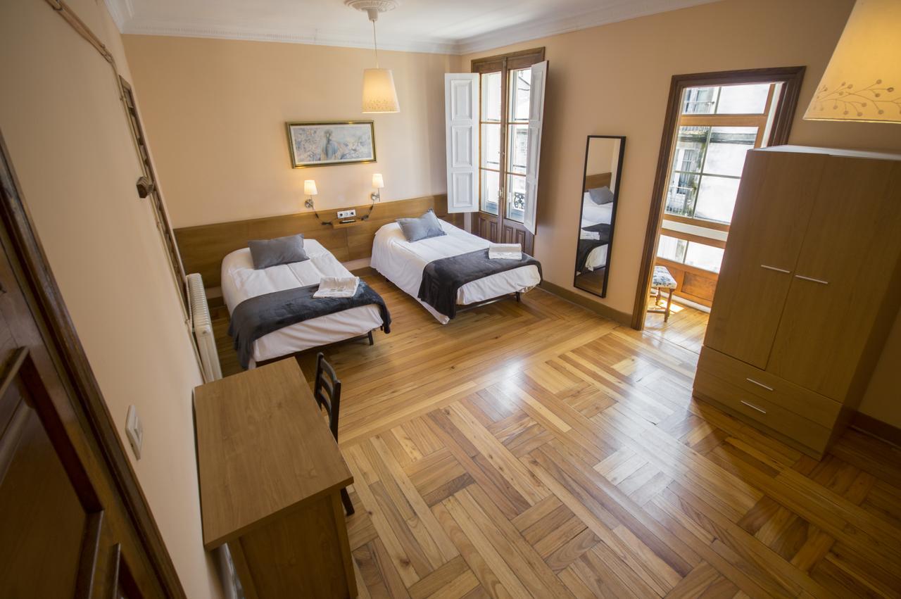 La Posada De La Casona De Sarria Extérieur photo